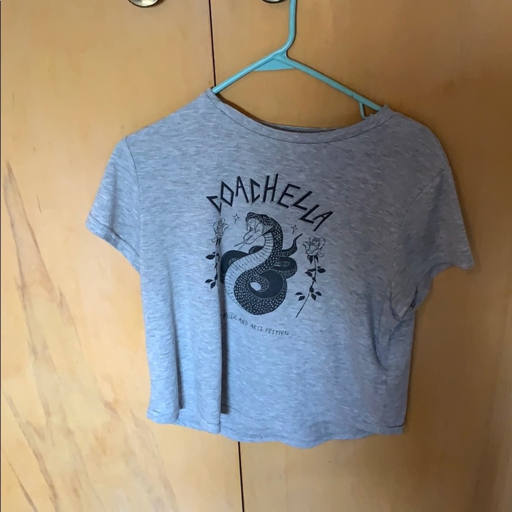 Grey tee